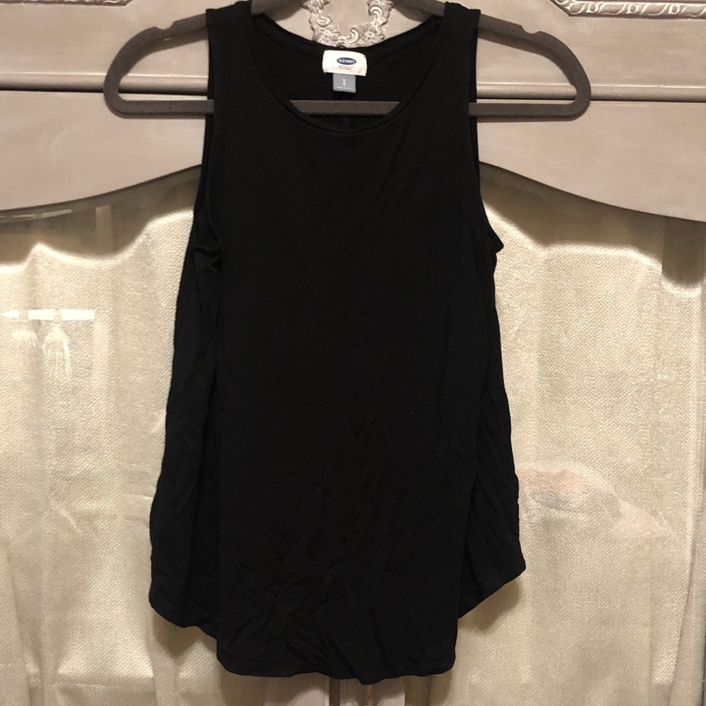 Old Navy black tank